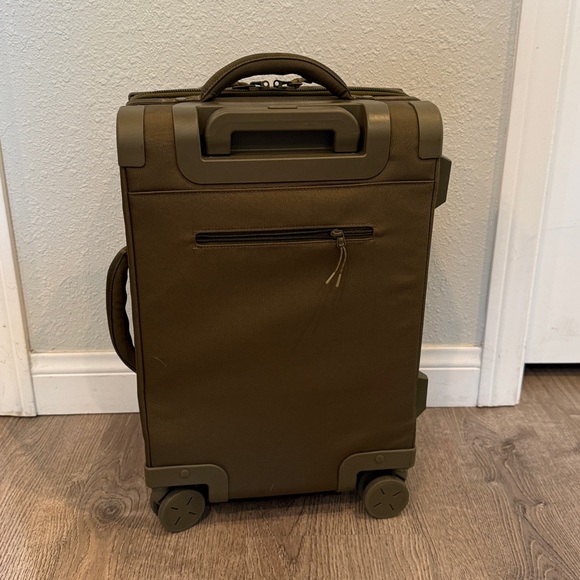 Dagne Dover Seattle Carry-On Luggage Suitcase in Dark Moss (Green) 20.5” (EUC) - Picture 7 of 13